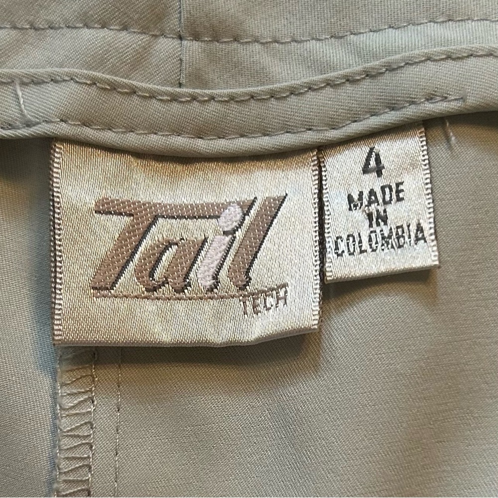 Tail Tech Khaki Golf Shorts Tan Bermuda Walking Shorts Pockets Size 4 LIKE NEW - Picture 5 of 11